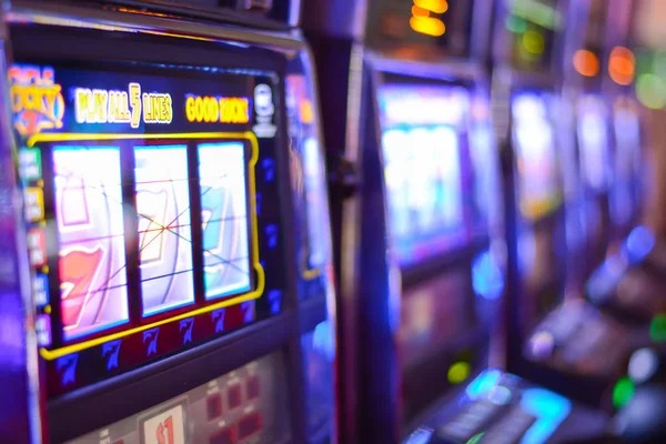 kaostogel slot app installation on Android phone showing download and setup screens